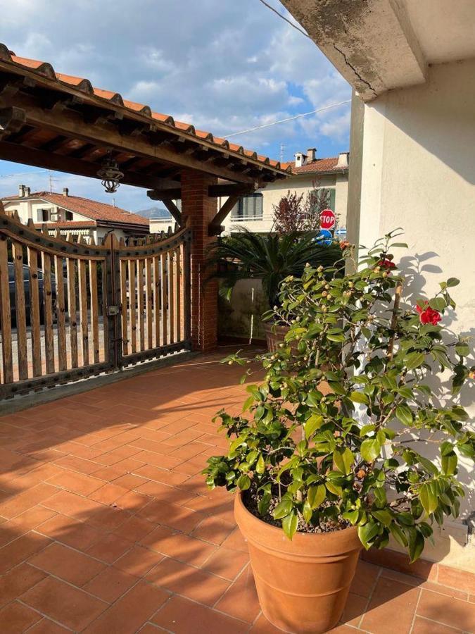 Raffinato Bilocale A Lido Di Camaiore Vicino Al Mare Exterior photo