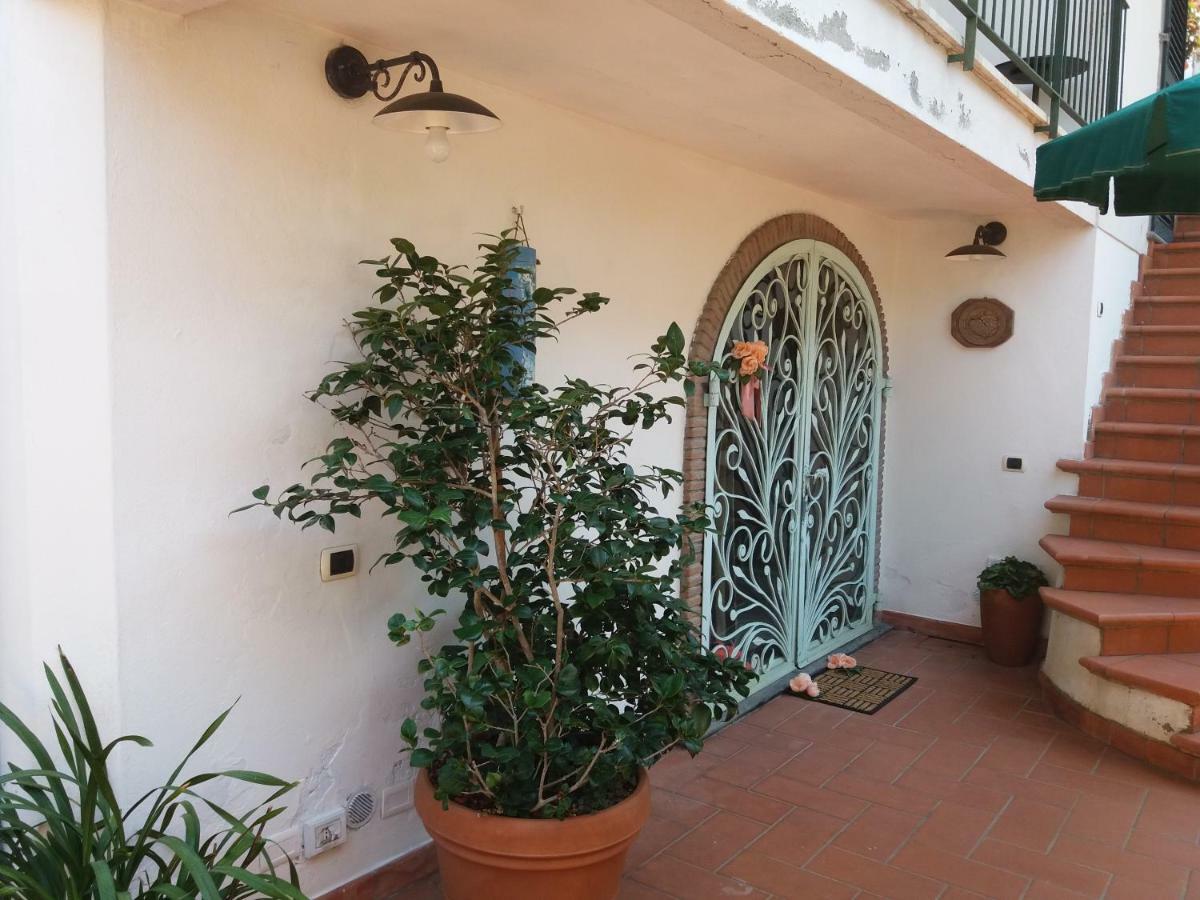 Raffinato Bilocale A Lido Di Camaiore Vicino Al Mare Exterior photo